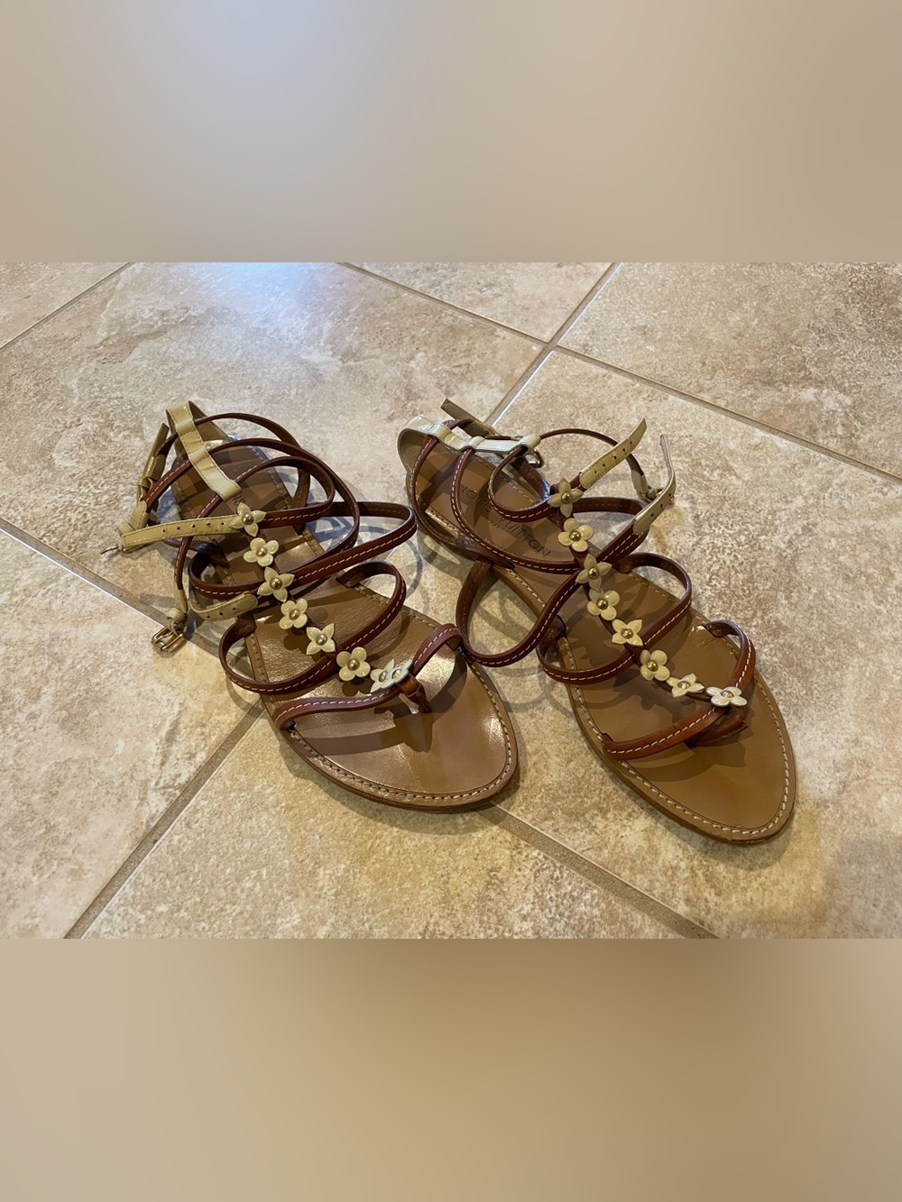 Louis Vuitton Leather sandal